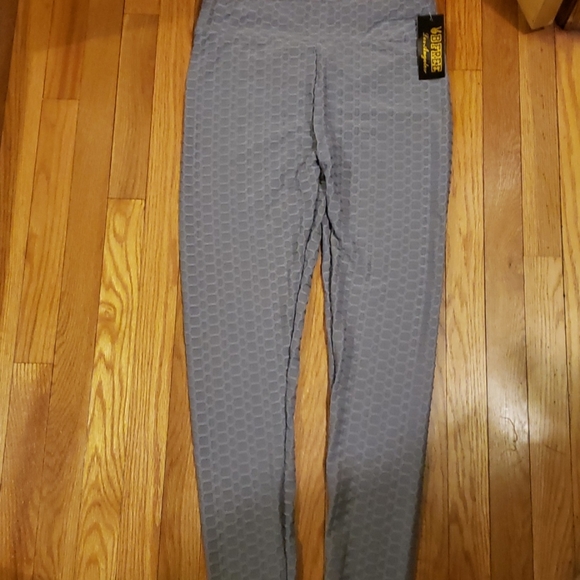 BFree Los Angeles Workout Set - NWT - Picture 2 of 6